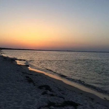 Castle Starboard Glowe